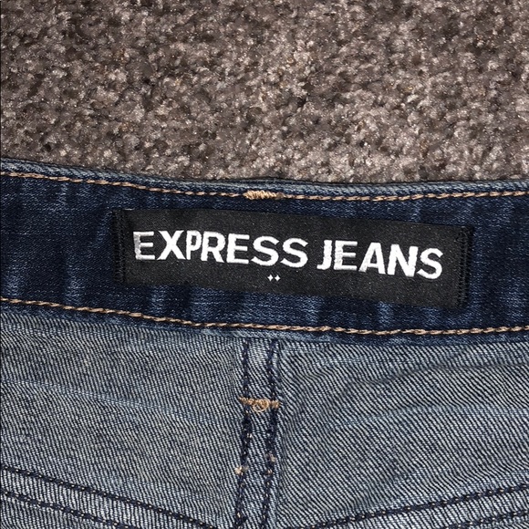 EXPRESS JEAN SHORTS!!Super cute & stretchy. Size 2 - Picture 3 of 4